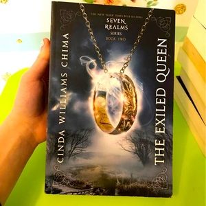 Cinda Williams Chima The Exiled Queen Book Seven Realms Series book 2 SIGNED